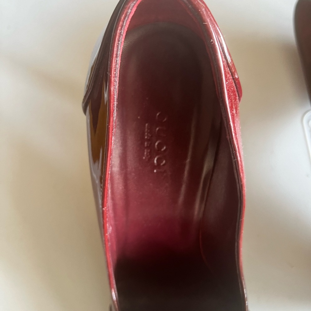 Vintage Gucci Burgundy Flats with Horsebit Detail - Picture 3 of 7